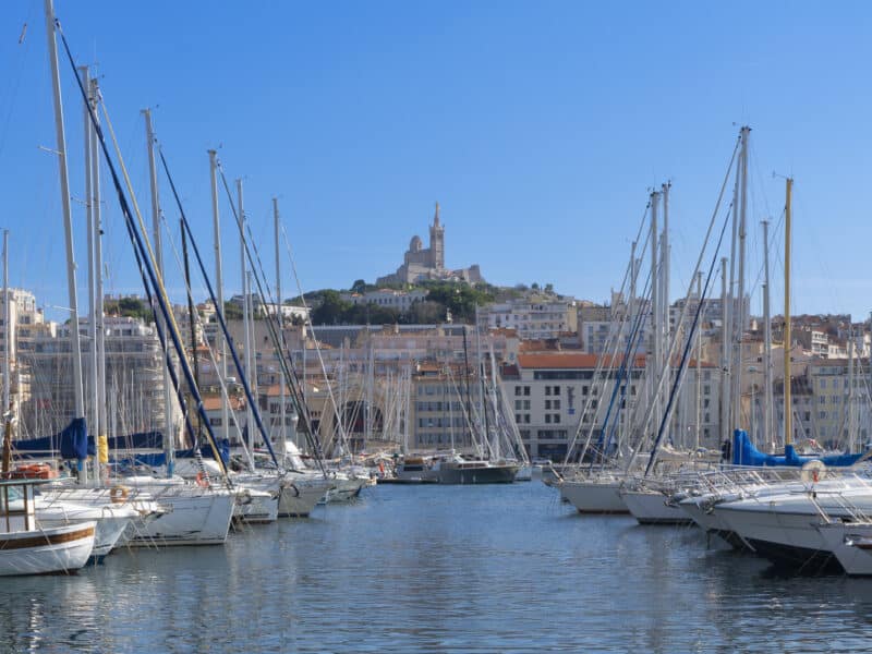 Le Vieux-Port, coeur historique et touristique de Marseille