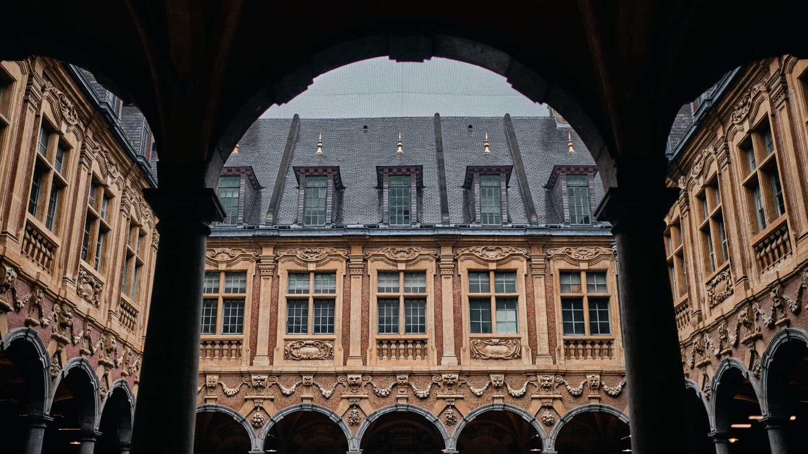 La Vieille Bourse, monument emblématique du centre historique de Lille