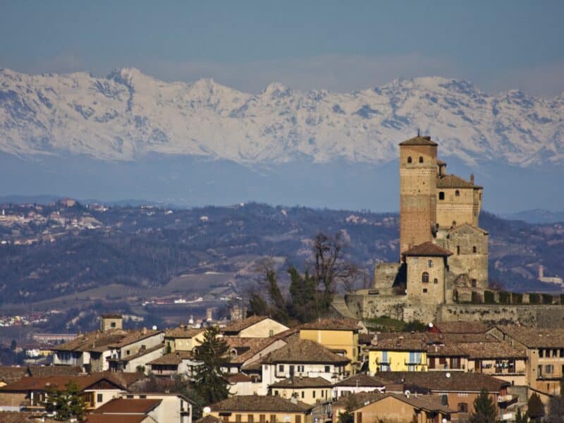 Grenoble et son cadre alpin, entourée par les massifs de la Chartreuse, du Vercors et de Belledonne (photo d'illustration)
