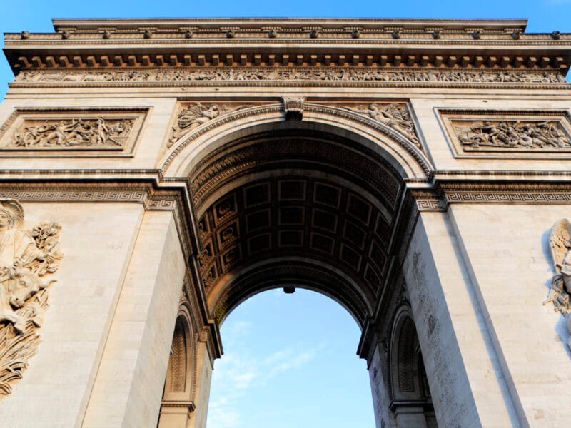L'Arc de Triomphe, monument emblématique de Paris